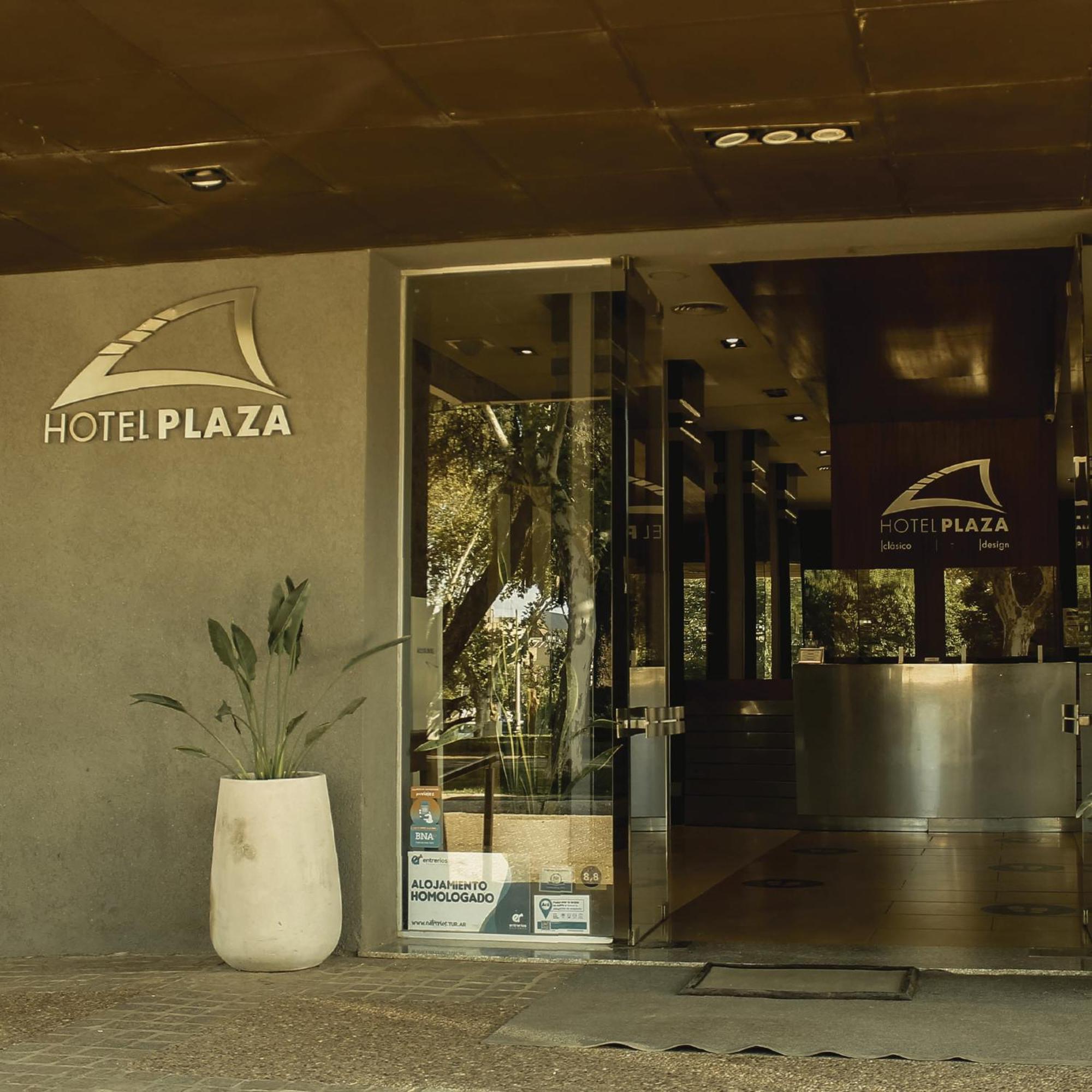 Hotel Plaza Colón Kültér fotó